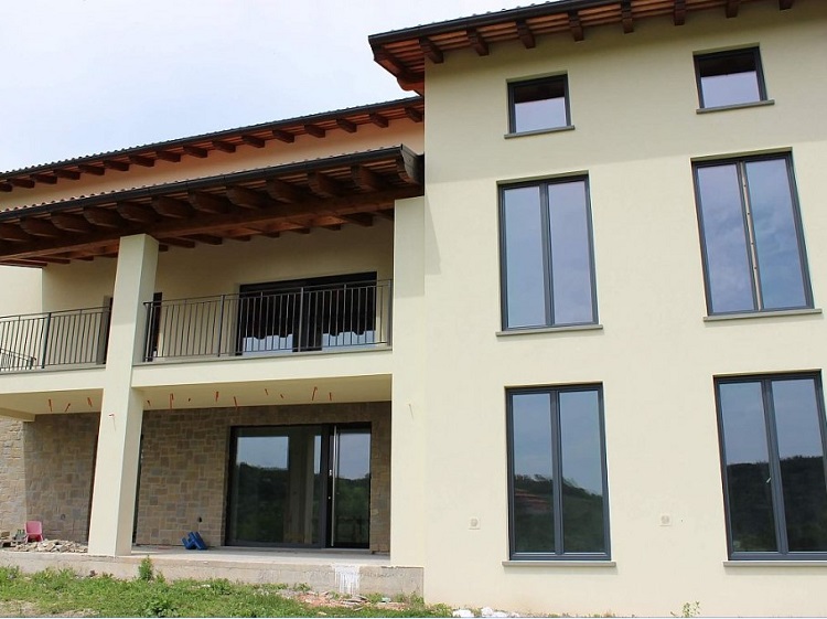 Obnova fasade na hiši pod okriljem najboljšega ponudnika