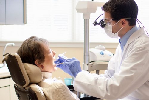 Zobozdravnik v Ljubljani omogoča celostno zdravljenje zob ter obzobnih tkiv
